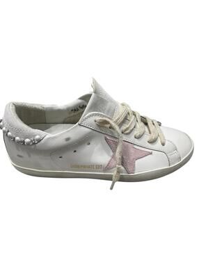 Golden Goose Super Star Sneakers(PLEASE REQUEST YOUR SIZE BEFORE PURCHASING)